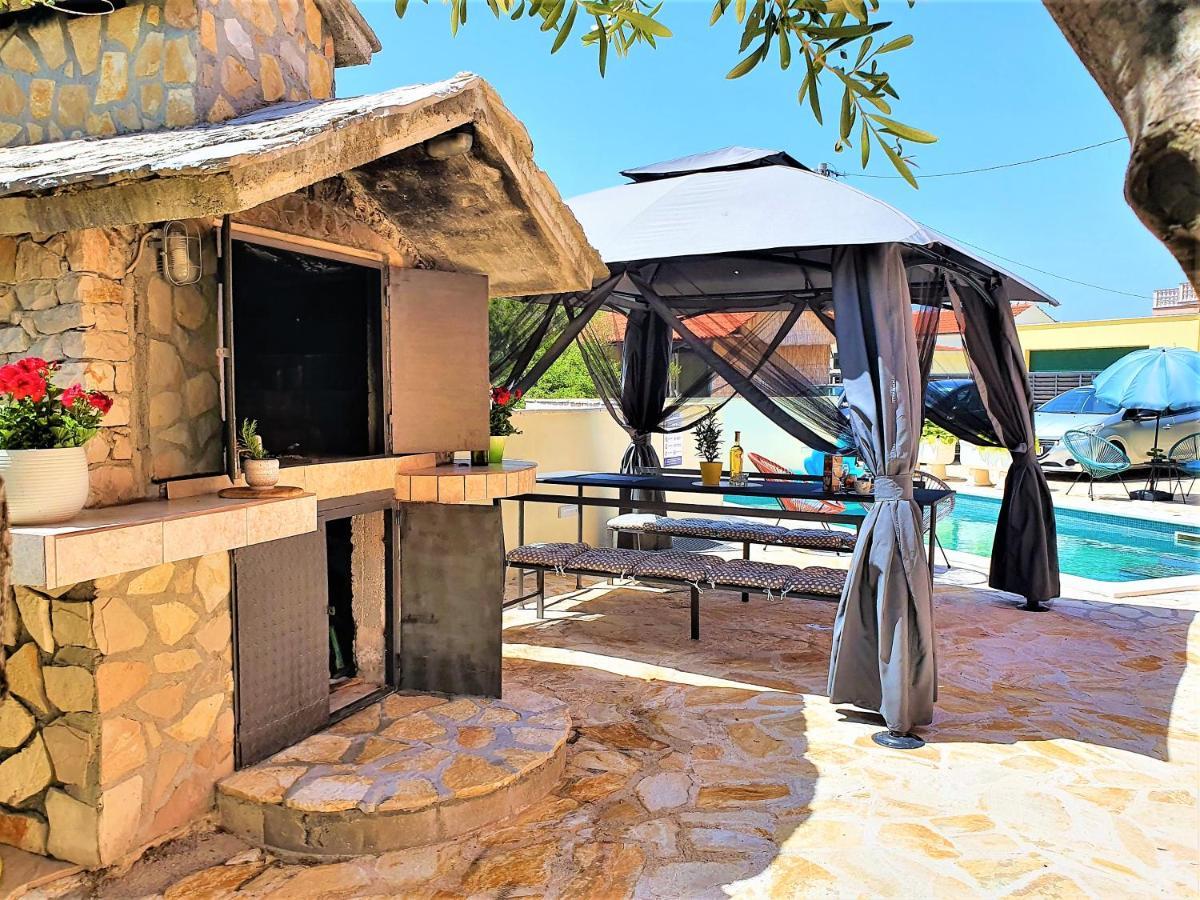 Villa Spark With Heated Pool In Rogoznica Zečevo מראה חיצוני תמונה